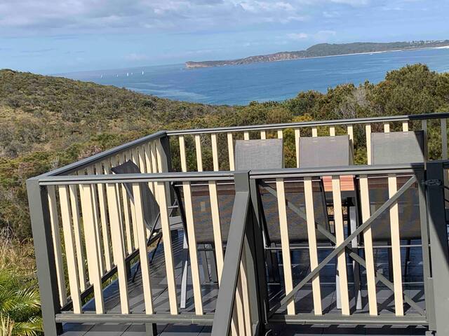 Ocean front house with pool & amazing sea views gallery image 4