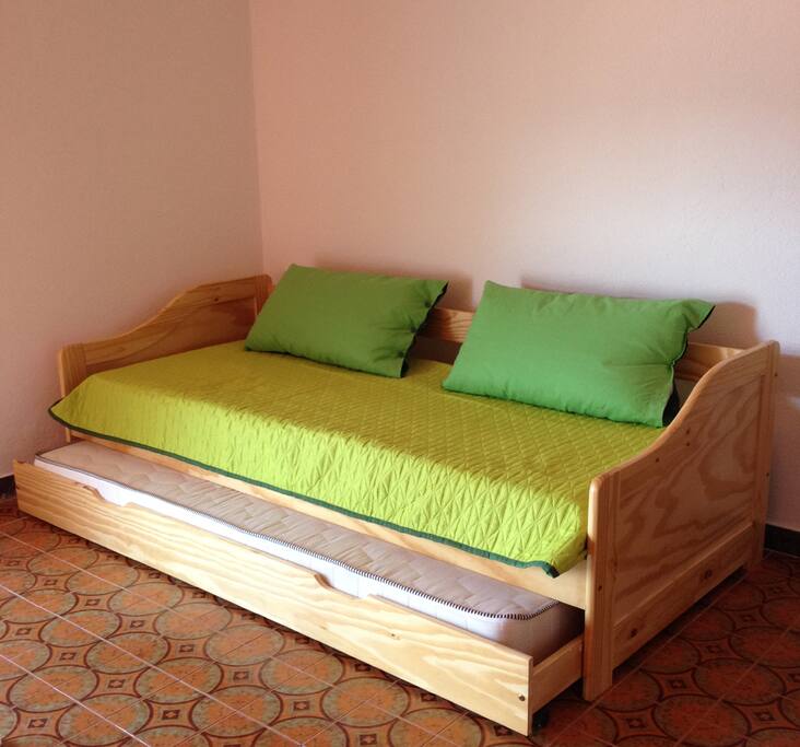 divano 2 posti letto