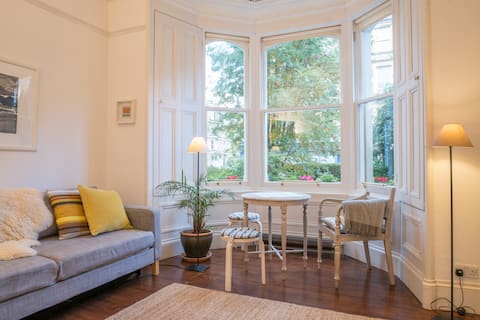 Successful Airbnb property: Shaftesbury Park - Your home from home in Fountainbridge & Craiglockhart