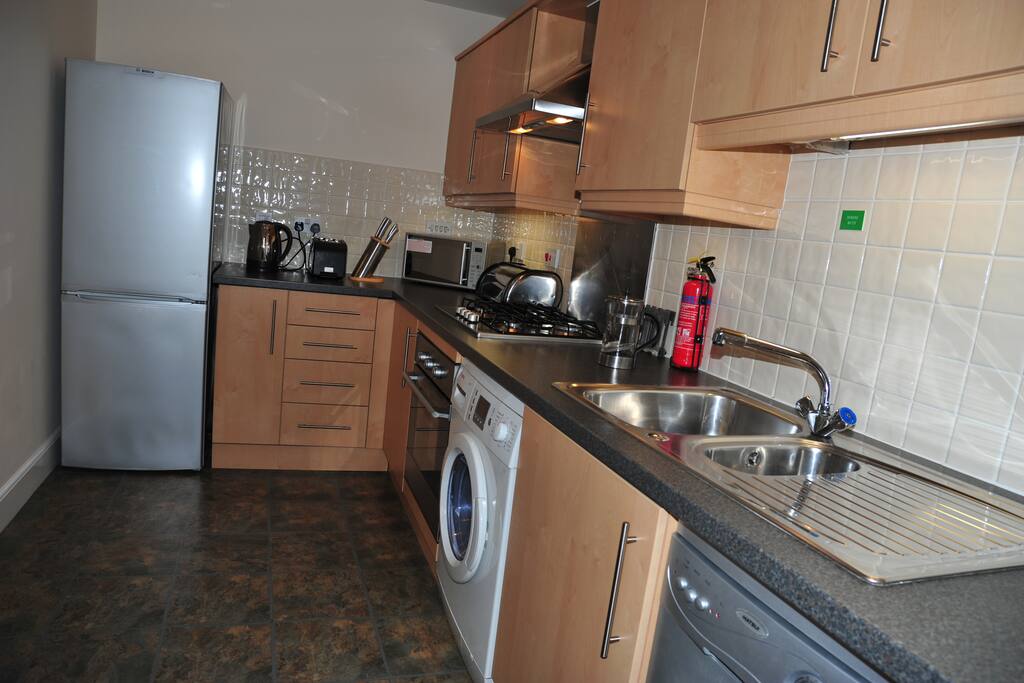 Kitchen - Well equipped to try your culinary skills.