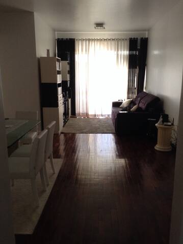 Amplo 3 qt em frente à Praia *PERFEITO P/ CARNAVAL gallery image 2