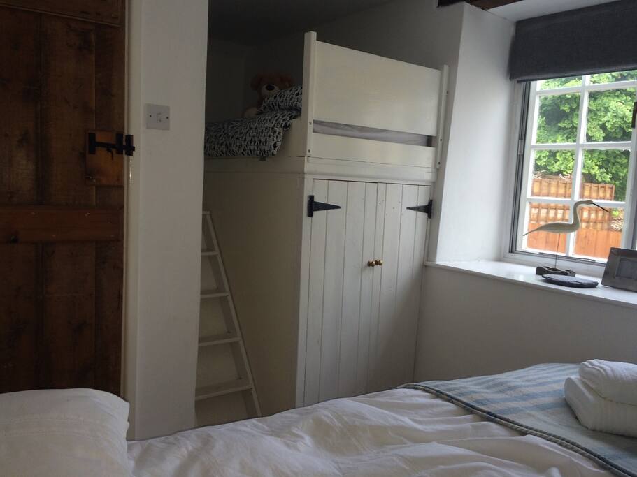 Cabin bed