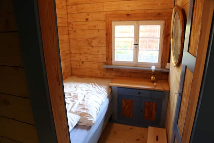 3rd bedroom with single bed