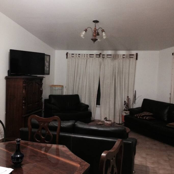 Estancia con Pantalla