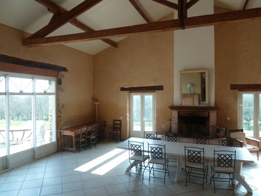 grand séjour 80m2