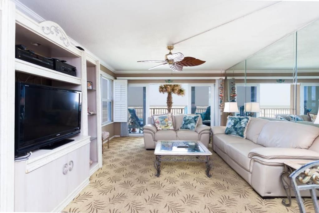 Ocean views abound from Coquina Condo - During the day, the ocean views of Crescent Beach will mesmerize you. In the evenings, th