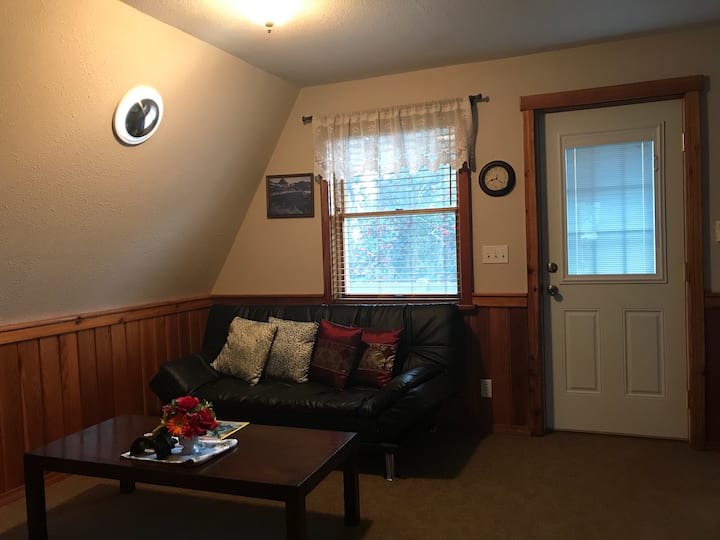 Polson Cozy Studio On The Golf Course - Montana