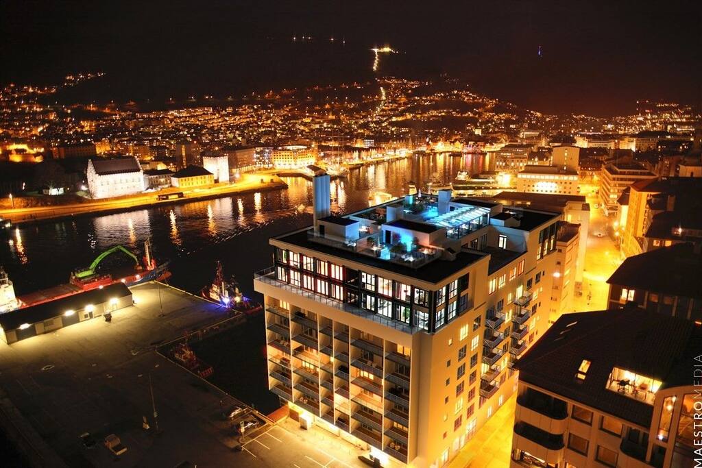 Fasade og utsikt over bergen
