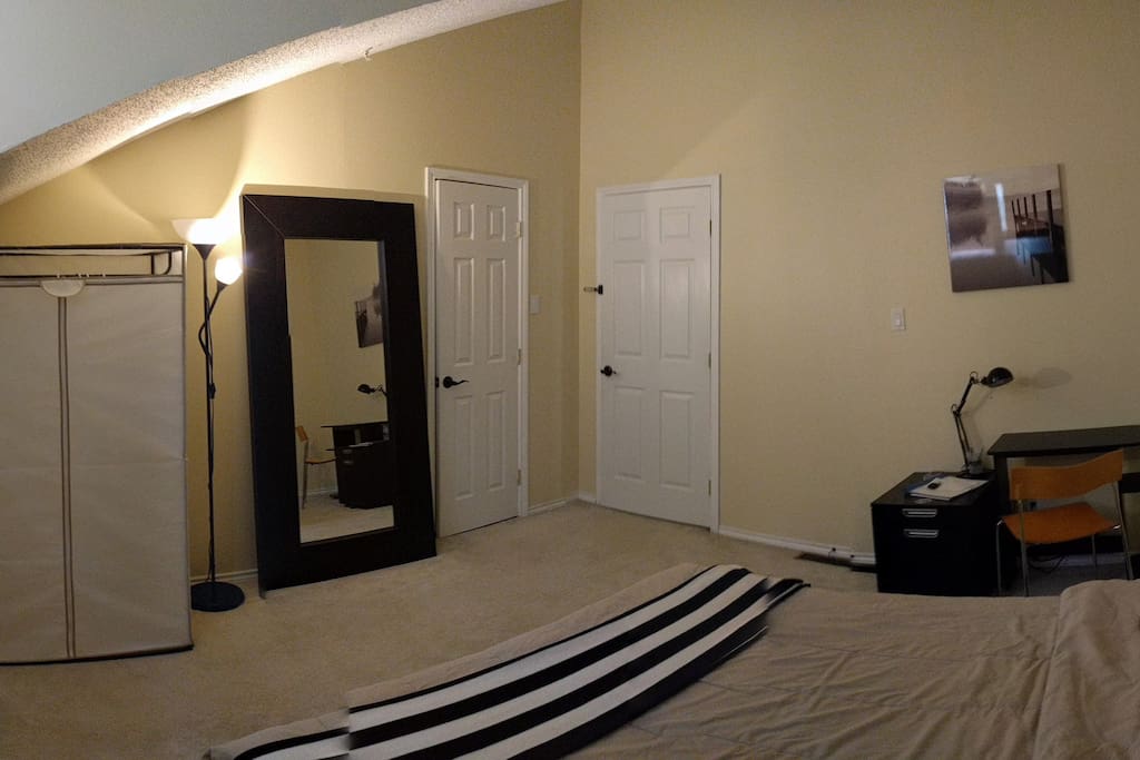 Fully furnished bedroom with dresser. Closet is not accessible :)
