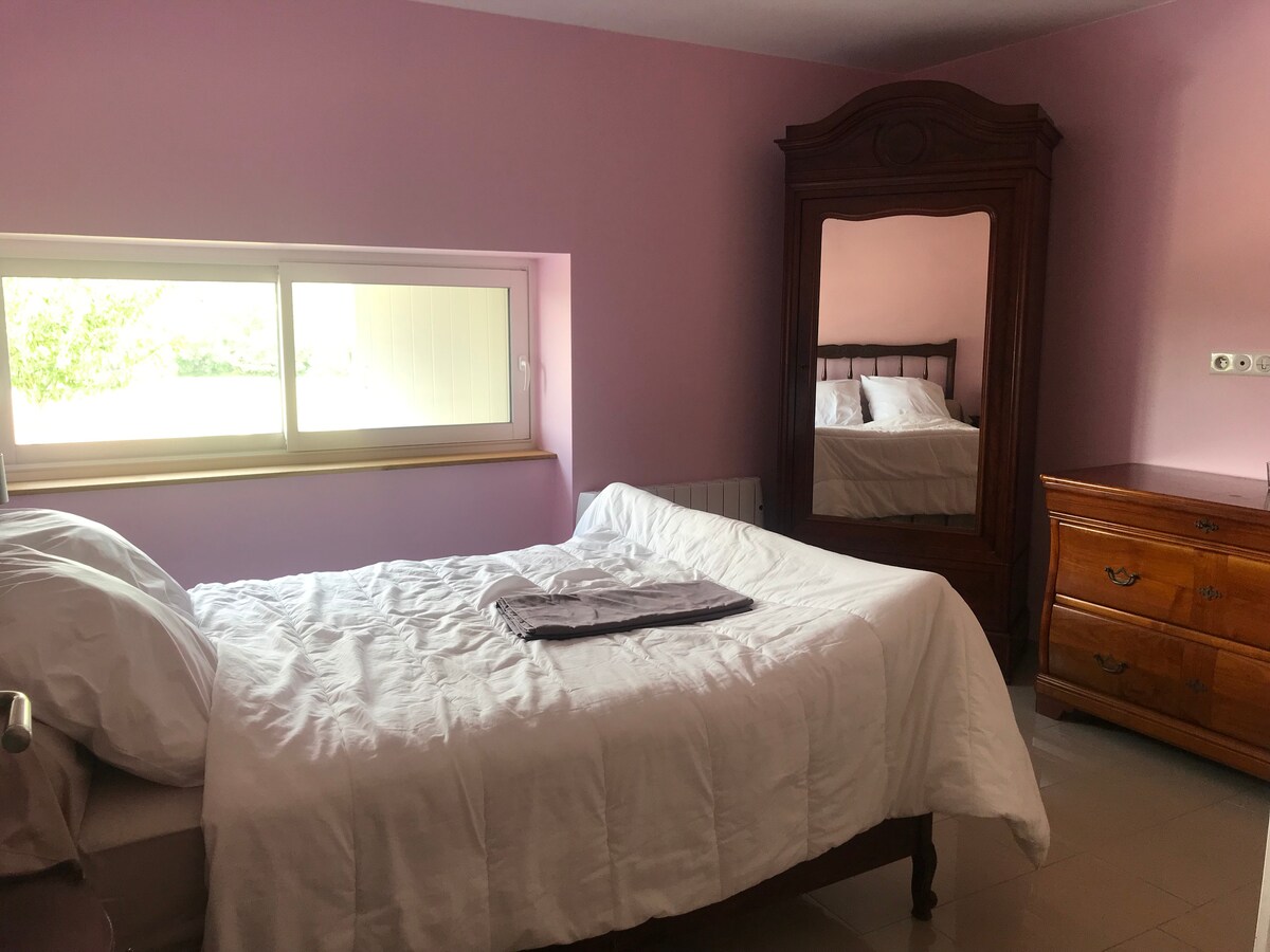 საძინებელი 1