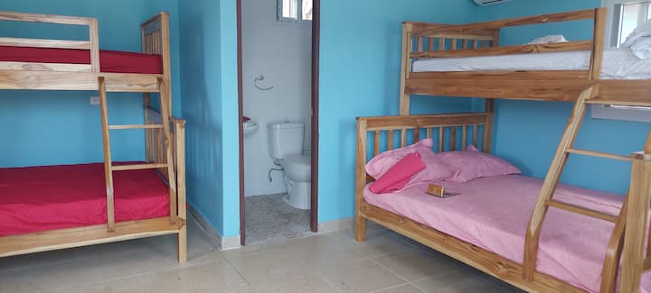 เคบินพร้อมเคบินคู่ 2 หลัง