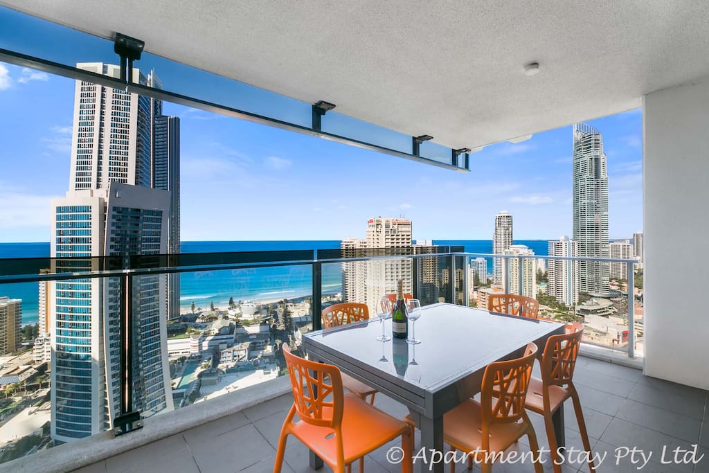 Designer Outdoor Suite with 6x Designer Chairs, stunning views!