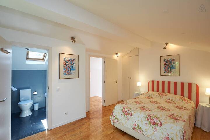 Cosy house in the nature gallery image 3