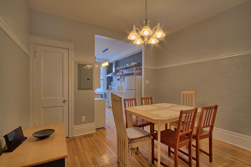 Dinning Room / Salle à manger