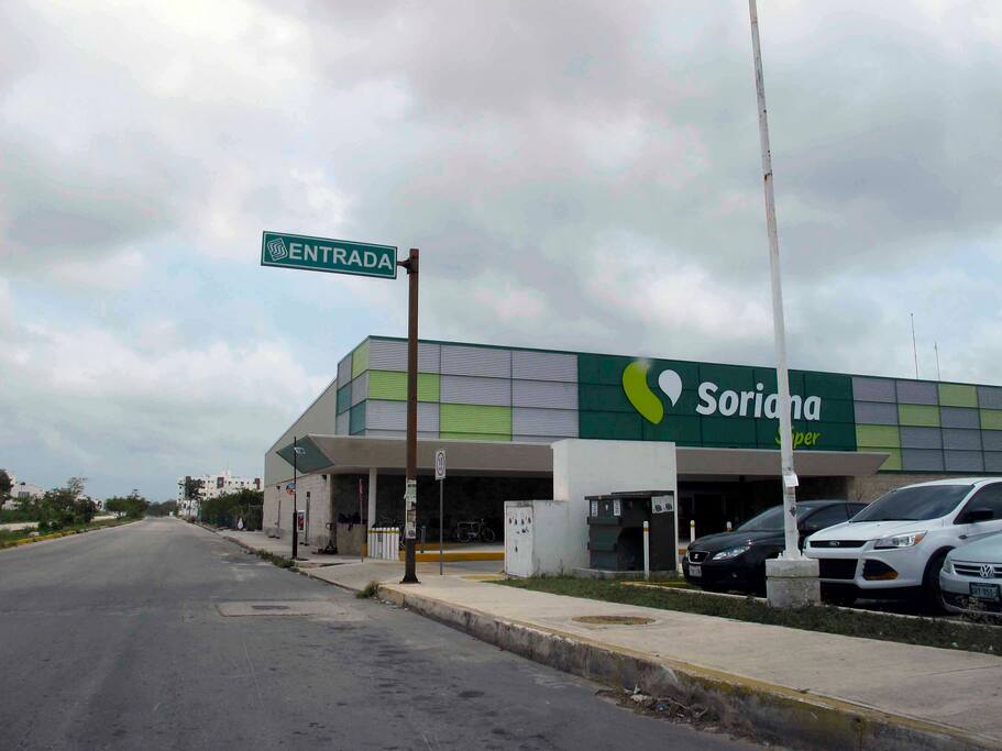 Av que lleva al edificio.