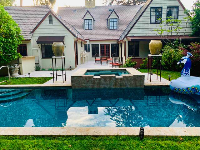Entire Home Paradise In the Hollywood Hills