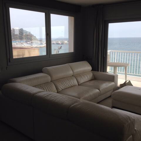 Apartamento Costa Brava 1ra línea gallery image 2