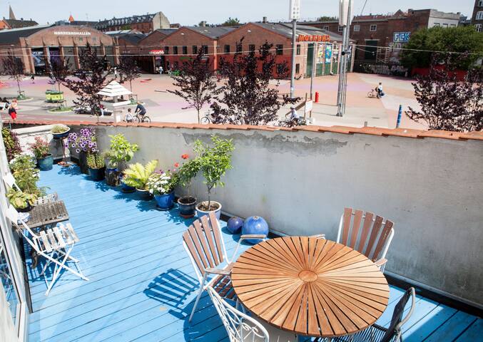 Private terrace, family apartment near metro