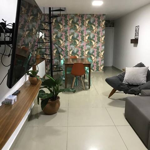 Cobertura com spa, no meio do verde, perto de tudo gallery image 4