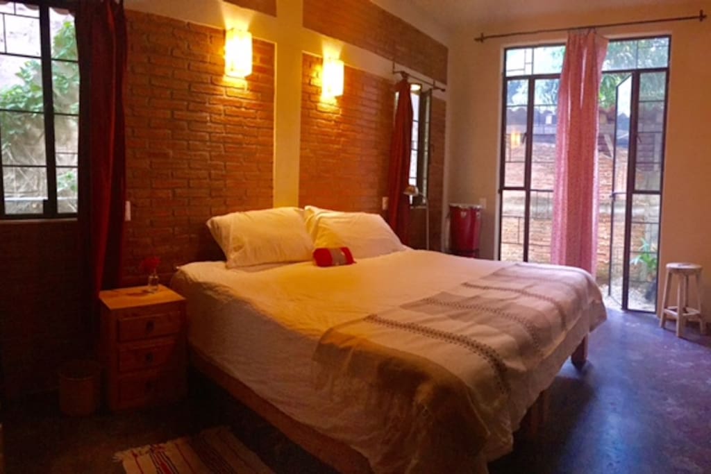 Spacious bedroom, king size bed
