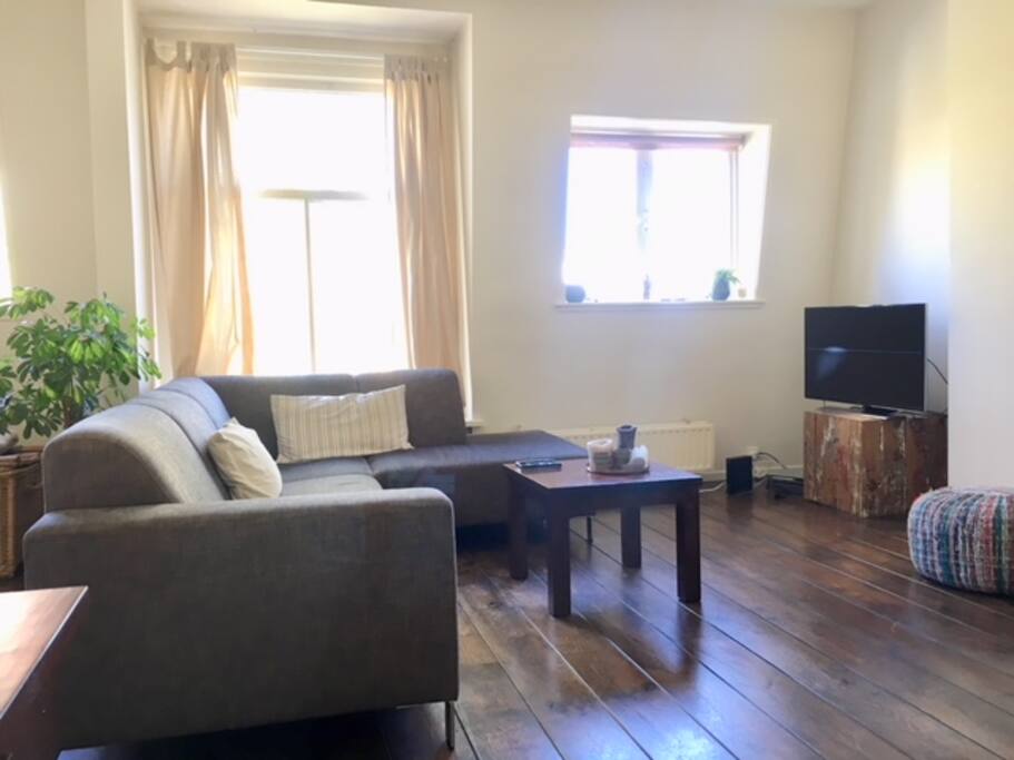 Livingroom with confortable sofa