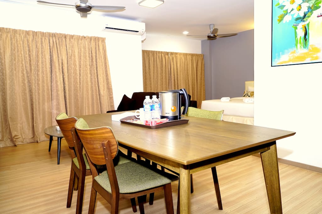 Studio Apartment - Dining Area with 4-Seater Dining Table