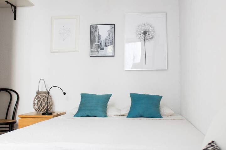 Bonita y Tranquila Habitación en el Centro