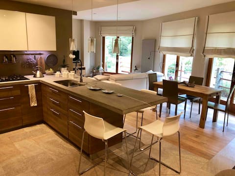 Tranquility and harmony just steps from downtown