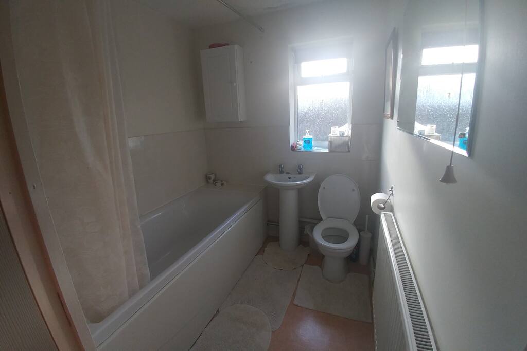 Bathroom has a shower, it's is not ensuite but is next door to the bedroom and is for guests use only.