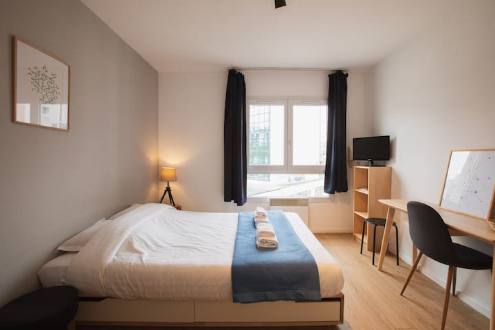 WARM STUDIO IN THE CENTER OF LILLE, NEAR THE LILLE FLANDRES RAILWAY STATION