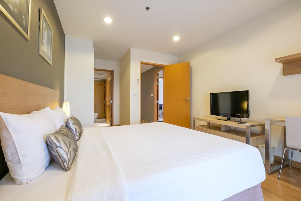 121sqm 2BR @ Viva Garden Free breakfast