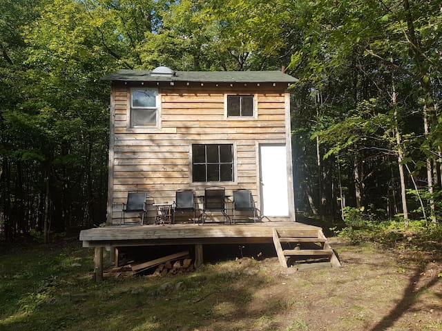 Airbnb Tweed Vacation Rentals Places To Stay Ontario Canada