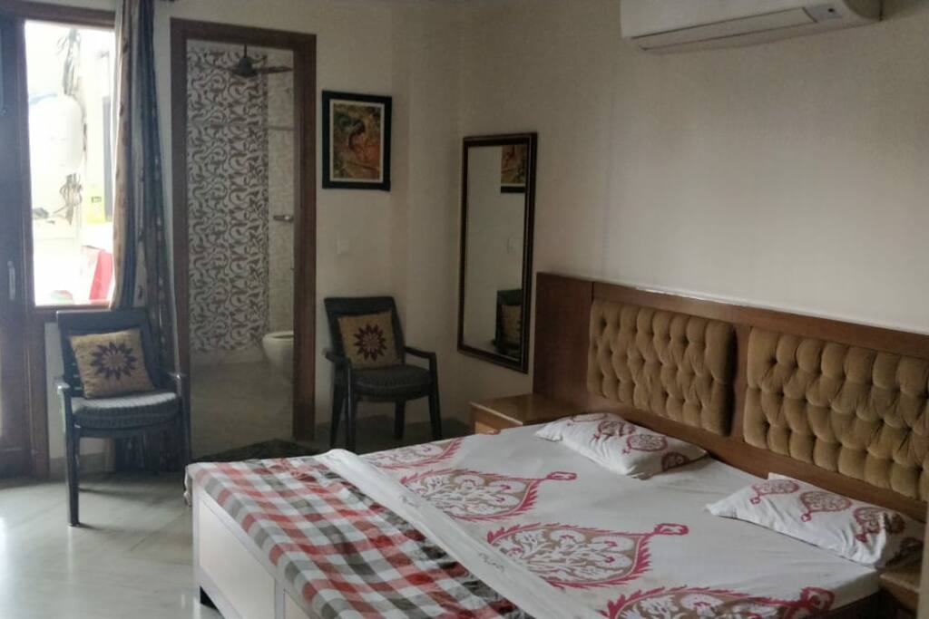 Large comfortable King Size bed