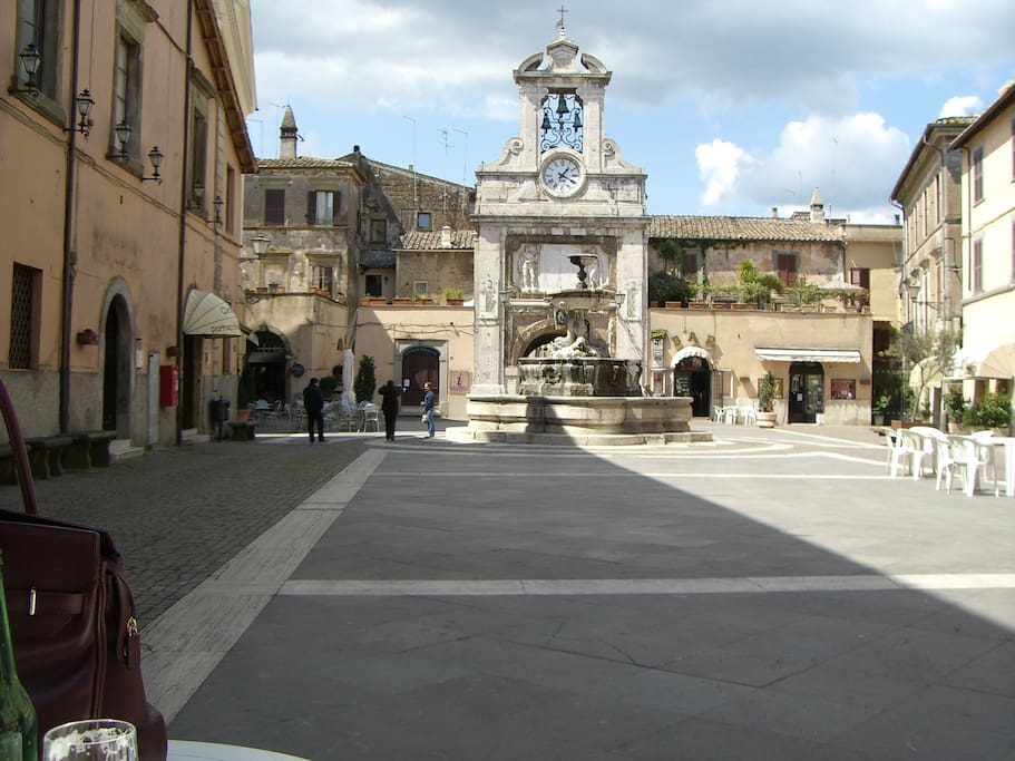 Square in old center of Sutri