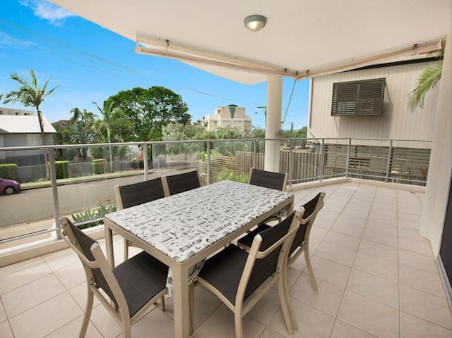 Aspire on Kings – Unit 1 – Apartment By The Beach