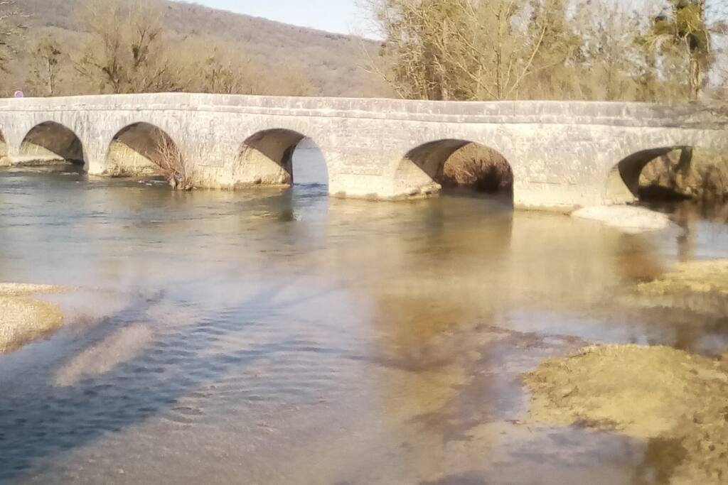 La Loue : plage pour se baigner à 10 minutes à pied