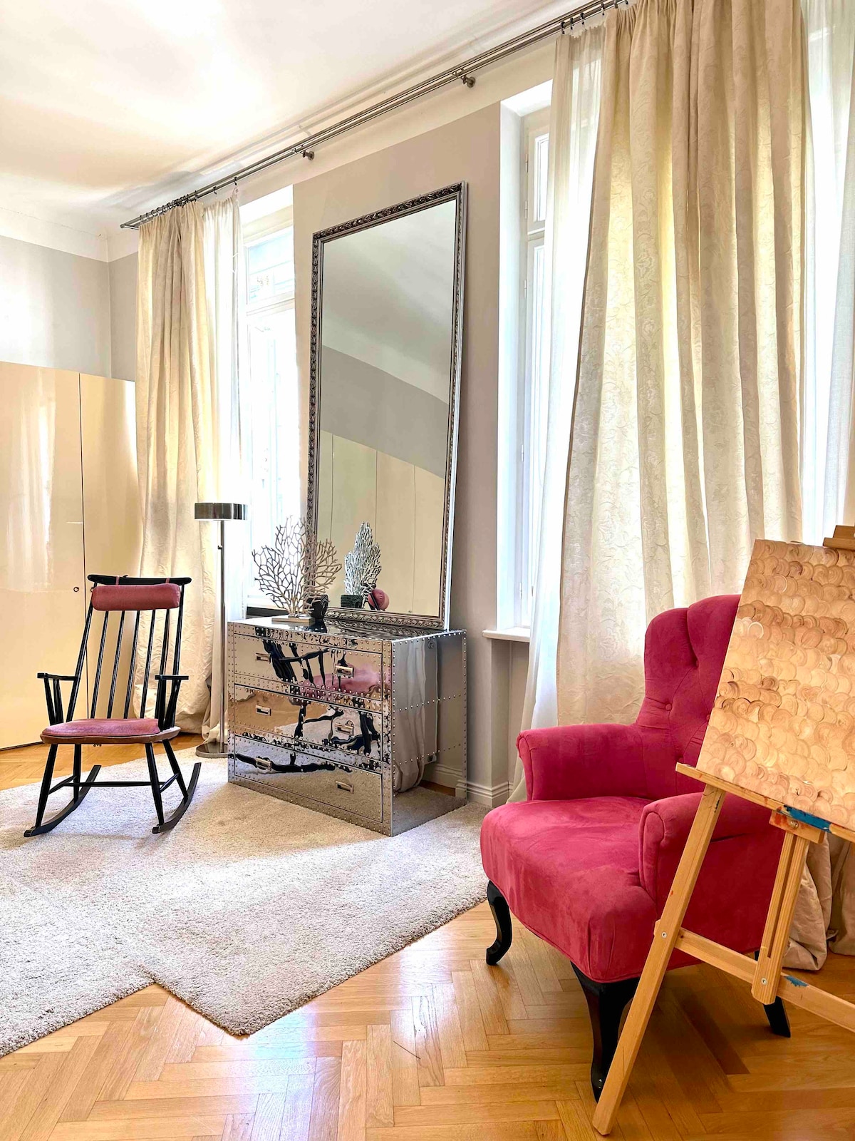 Luxury city centre apartment photo 5
