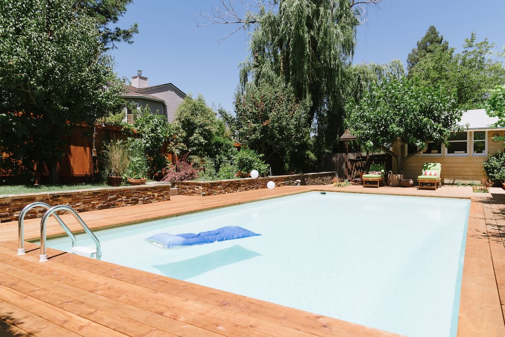 The pool can have a safety fence around it for families with young children
