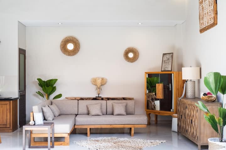 【Seminyak Center/free Pick-up】modern 3 Bdr Villa - Bali