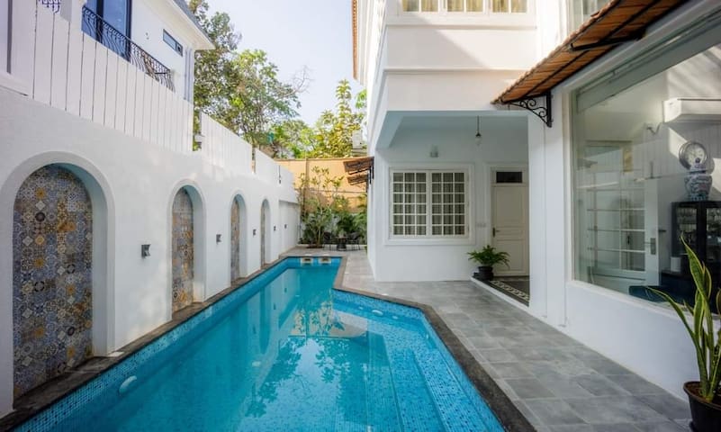 3 Bedroom private pool villa | Assagao | Luxury