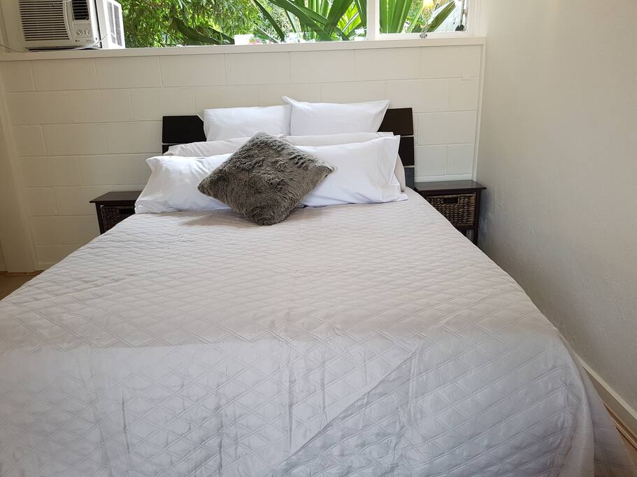 Bed with Sheridan sheets