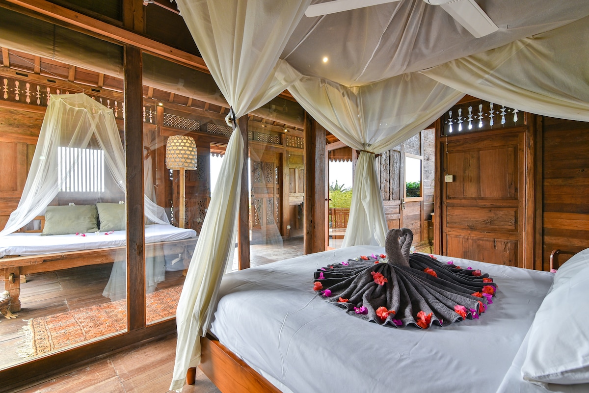 ห้องนอนพร้อมเครื่องปรับอากาศ