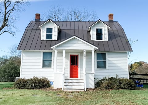 Charming 3BR Farmview Cottage in northern VA