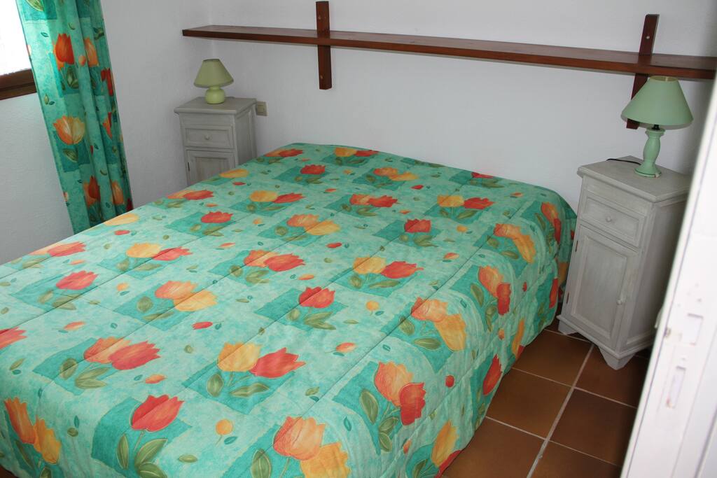 1 chambre grand lit