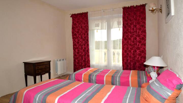 детска спалня, лаврова къща, 3 легла