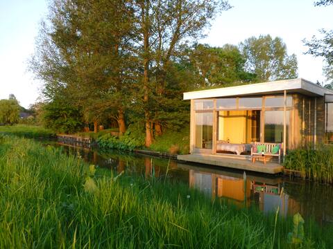 Guesthouse with private sauna and free bikes