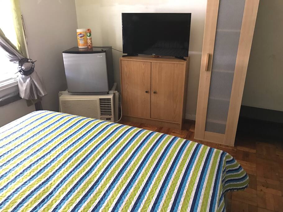 32" LCD TV , mini fridge, wardrobe