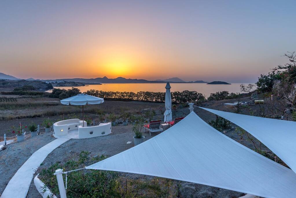 Aloni, The sea-garden facing the ancient city and the islets Glaronissia to the right