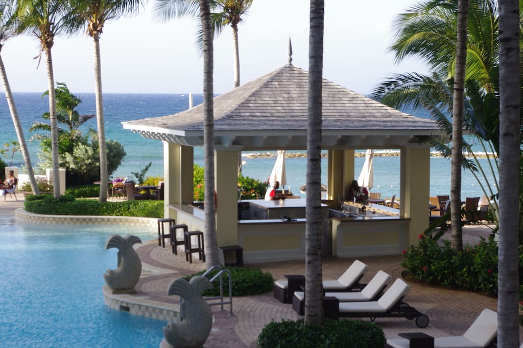 Pool bar and pool with comfortable seating