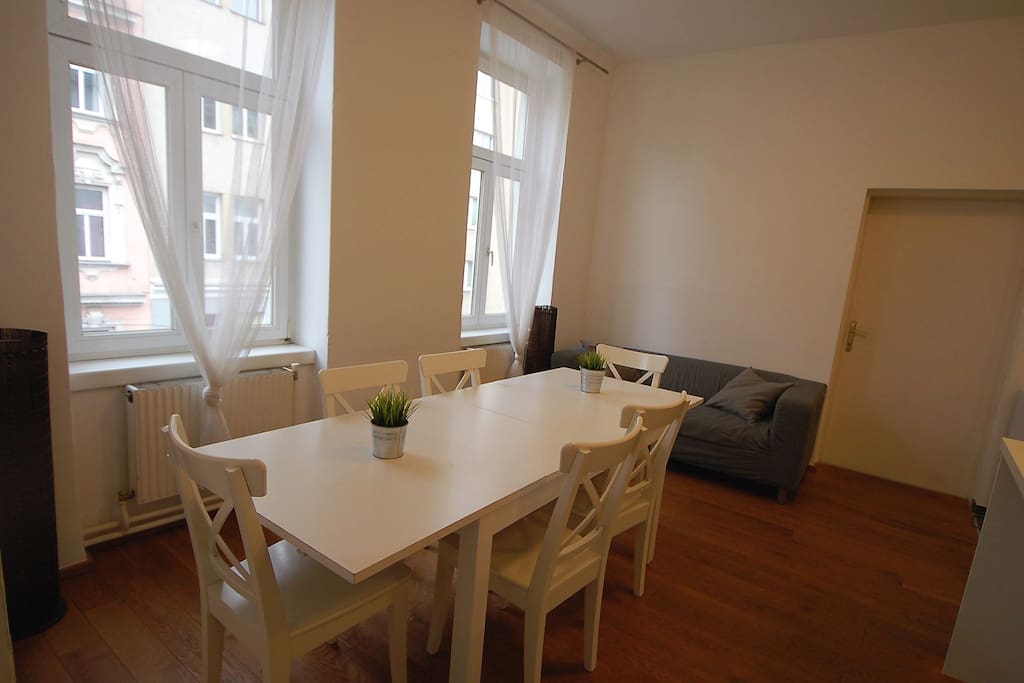 Wohnzimmer / living room